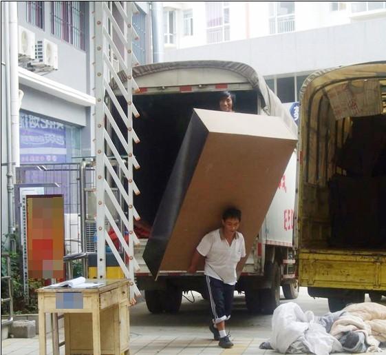 搬家小公司收費(fèi)低 但不可控因素多